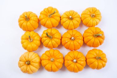 küçük turuncu kabak