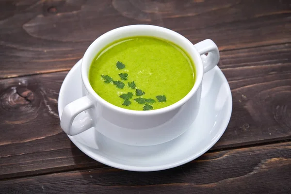 Brokoli Krim Sup Dalam Mangkuk Putih Close — Stok Foto