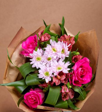 güzel parlak çiçek buketi, yakın çekim