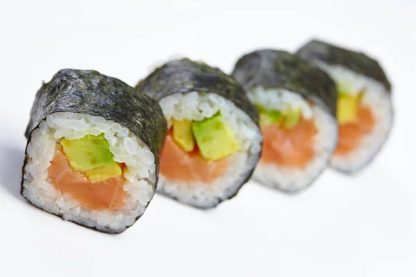 Sabroso Sushi Tradicional Aislado Sobre Fondo Blanco — Foto de Stock