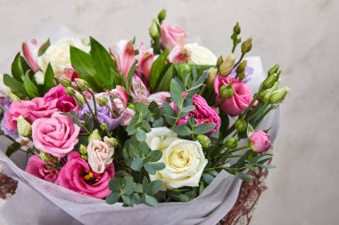 güzel parlak çiçek buketi, yakın çekim