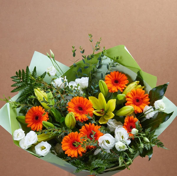 Schöne Frische Blumensträuße Nahaufnahme — Stockfoto