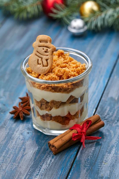Dessert Noël Avec Biscuit Sur Table Bois — Photo