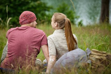 iki gezginler yaz çayır