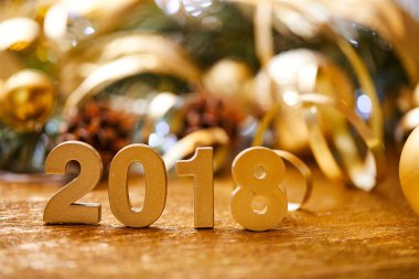 Yeni yıl dekoratif sayılar 2018 ile Noel dekorasyonları ahşap tablo 