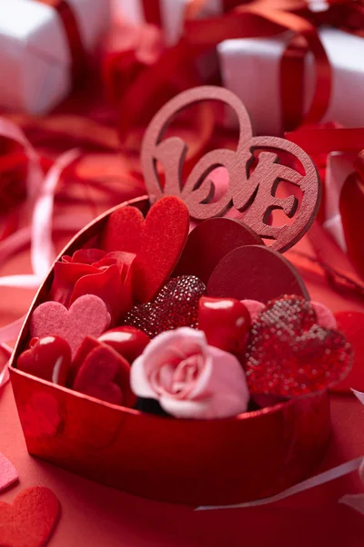 Hermosas Decoraciones Rojas Para Día San Valentín —  Fotos de Stock