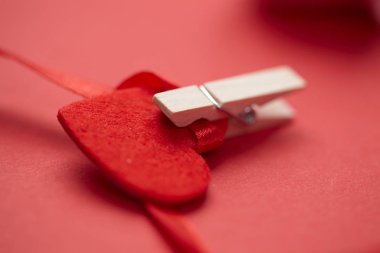 Sevgililer günü için güzel kırmızı süsleri