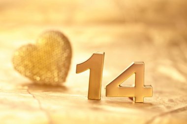 Sevgililer günü için güzel altın dekoratif sayılar