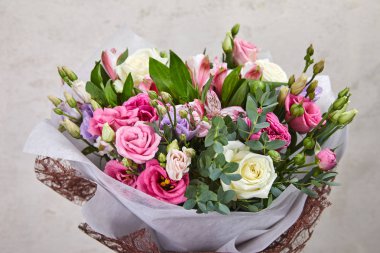 güzel taze çiçek buketi, Festival kavramı