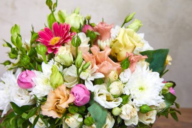 güzel taze çiçek buketi, Festival kavramı