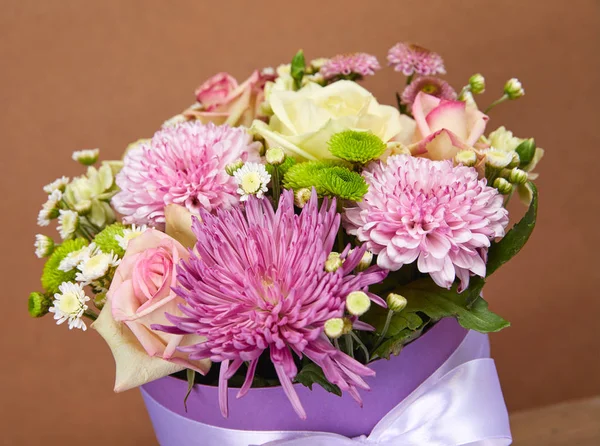 美しい新鮮な花の花束 お祝い概念 — ストック写真