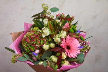 güzel taze çiçek buketi, Festival kavramı