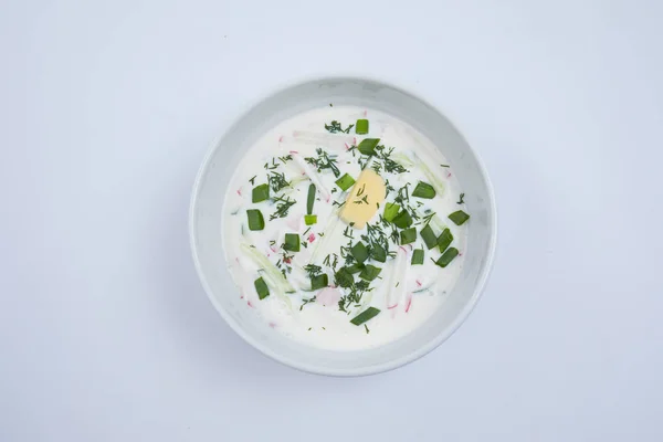 Kalte Suppe Weißer Schüssel Nahaufnahme — Stockfoto