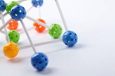 ışık arka plan üzerinde renkli dekoratif moleküler yapısı