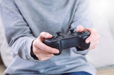 oyun çubuğu denetleyicileri süre iskambil video spor evde tutan adam