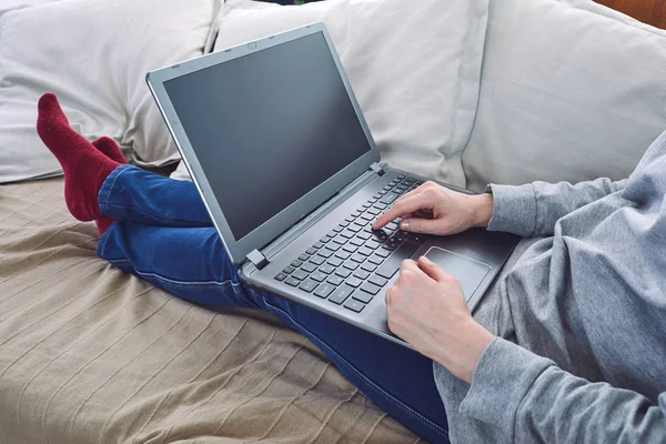 Man Lying Sofa Using Laptop Close — Stock Photo, Image