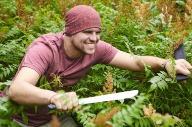 adam çalılık yapmak pala ile