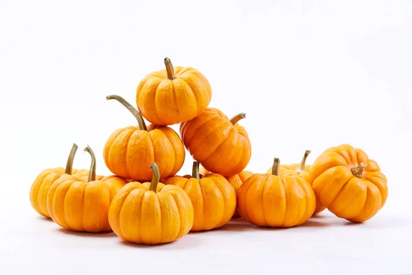 Pequeñas calabazas naranjas — Foto de Stock