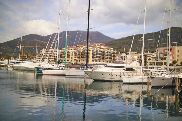 Marina Parkering Båtar Och Yachter Montenegro — Stockfoto