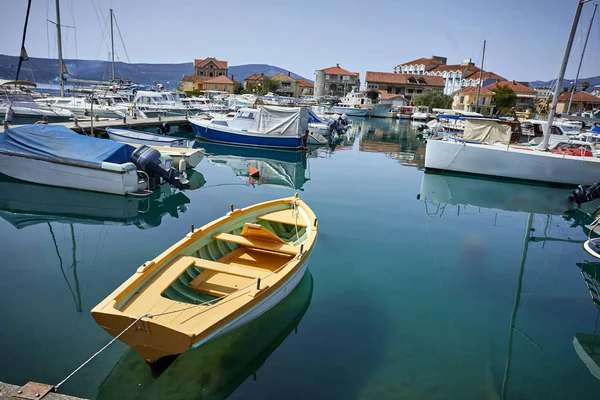 Marina Parkering Båtar Och Yachter Montenegro — Stockfoto