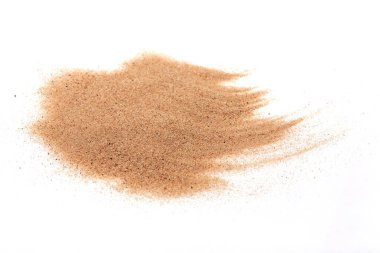 Beyaz arkaplanda izole kum, yakın görünüm