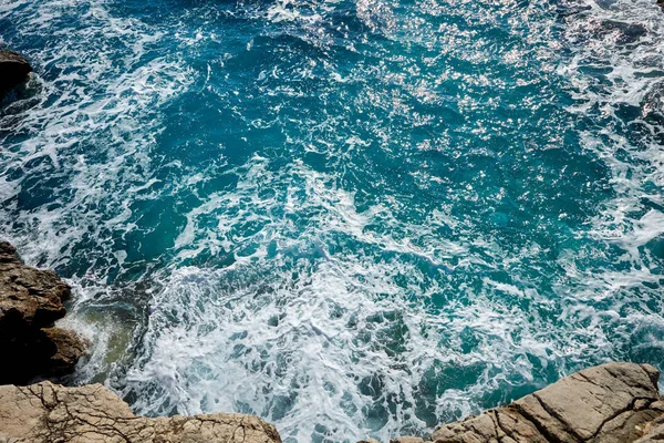 Mar Azul Escuro Rochas Vista Superior — Fotografia de Stock
