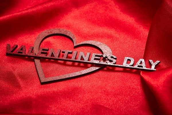 Valentijnsdag Decoratie Rode Zijde Stof — Stockfoto