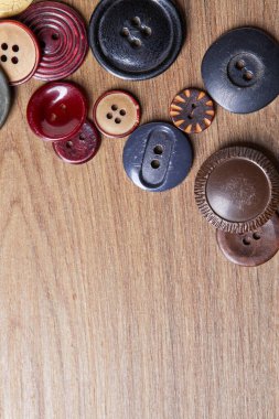 çok renkli antika düğme koleksiyonu, yakın görüş