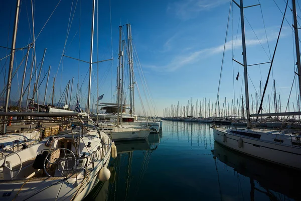 Yachten Parken Bei Sonnigem Wetter Hafen — Stockfoto