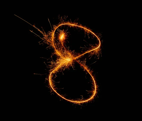 Número Oito Escrito Com Sparkler Fundo Preto — Fotografia de Stock