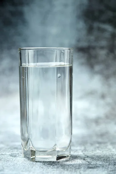 Glass Pure Water Grey Background Close View — Stock Photo, Image