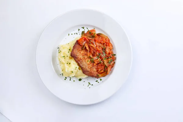 Cutlet Met Aardappelpuree Witte Plaat Close View — Stockfoto