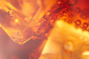 Buz küpleri, Görünümü Kapat Cola   