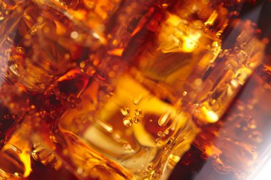 Buz küpleri, Görünümü Kapat Cola   