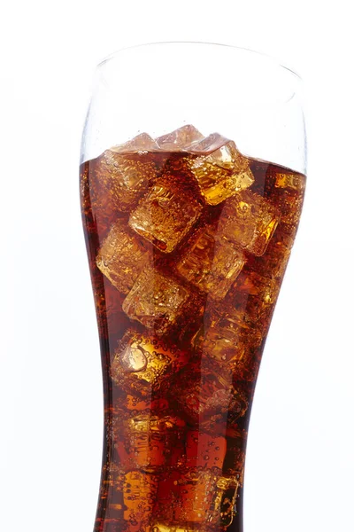 Cola Avec Glaçons Verre Vue Rapprochée — Photo