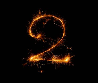 İkincisi, siyah arkaplanda maytap ile yazılmış.