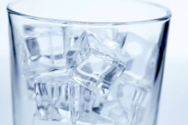 Glas Mit Eiswürfeln Nahsicht — Stockfoto