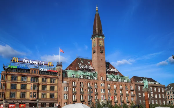 Copenhagen, Danimarka - 15 Ağustos 2016: Scandic Palace Hotel olan bir — Stok fotoğraf