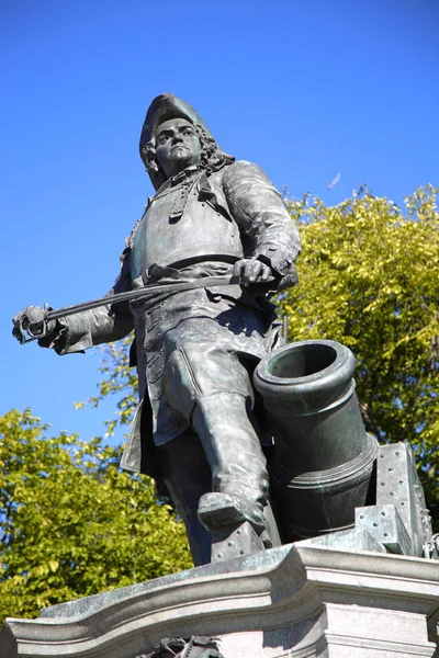 Estatua del Almirante Peter Tordenskjold en Oslo, Noruega — Foto de Stock