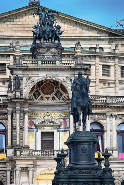 Drezno, stan-niemiecki urząd leżący w kraju związkowym Saksonia — Zdjęcie stockowe