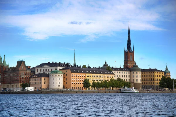 Stockholm, İsveç - 20 Ağustos 2016: Turist tekne ve G görünümü — Stok fotoğraf