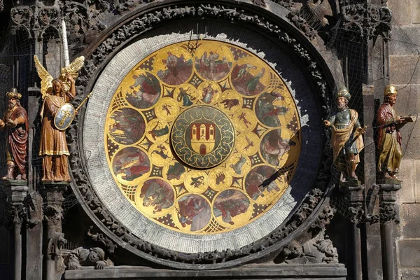 Astronomical clock Orloj at Old Town Square in Prague, Czech Rep — Stock Photo, Image