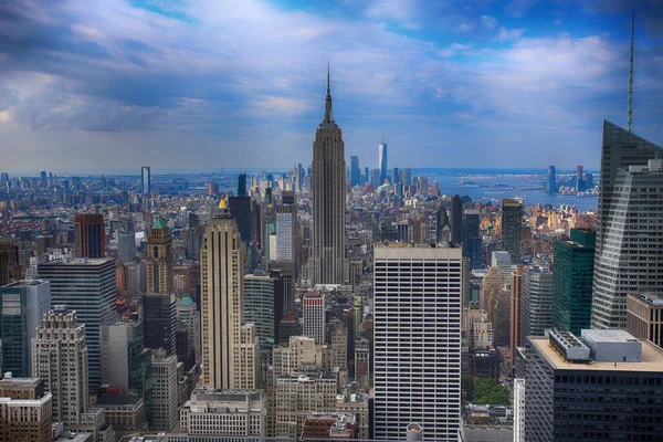 Utsikt Över Empire State Building Och Nedre Manhattan Från Toppen — Stockfoto