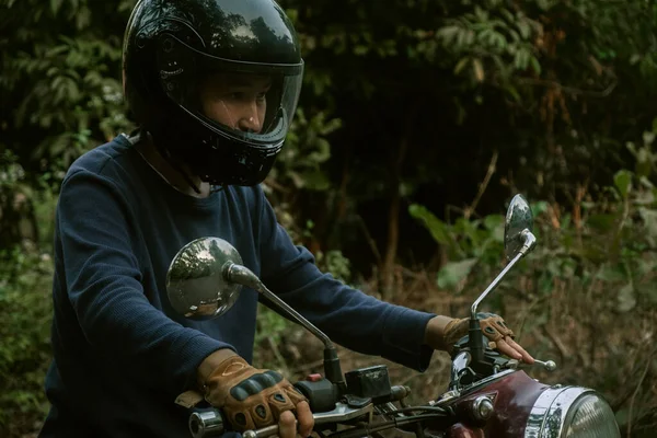 Man Motorcycle Road Goa Village — Stock Photo, Image