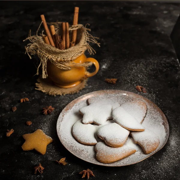 Galletas de jengibre en Navidad —  Fotos de Stock