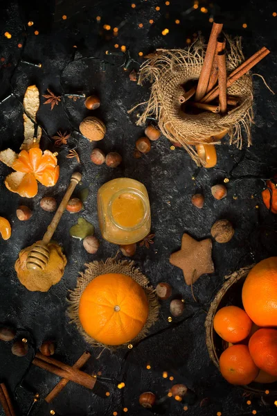 Ginger cookies with ingredients — Stock Photo, Image