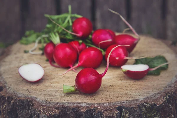 Slices of fresh radishes — Stock Photo, Image