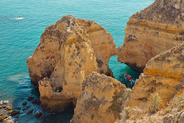 Algarve rock. Portekiz kıyısında — Stok fotoğraf