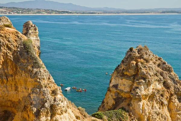 Algarve rock. Portekiz kıyısında — Stok fotoğraf