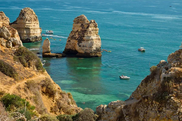 Algarve rock. Partján, Portugália — Stock Fotó